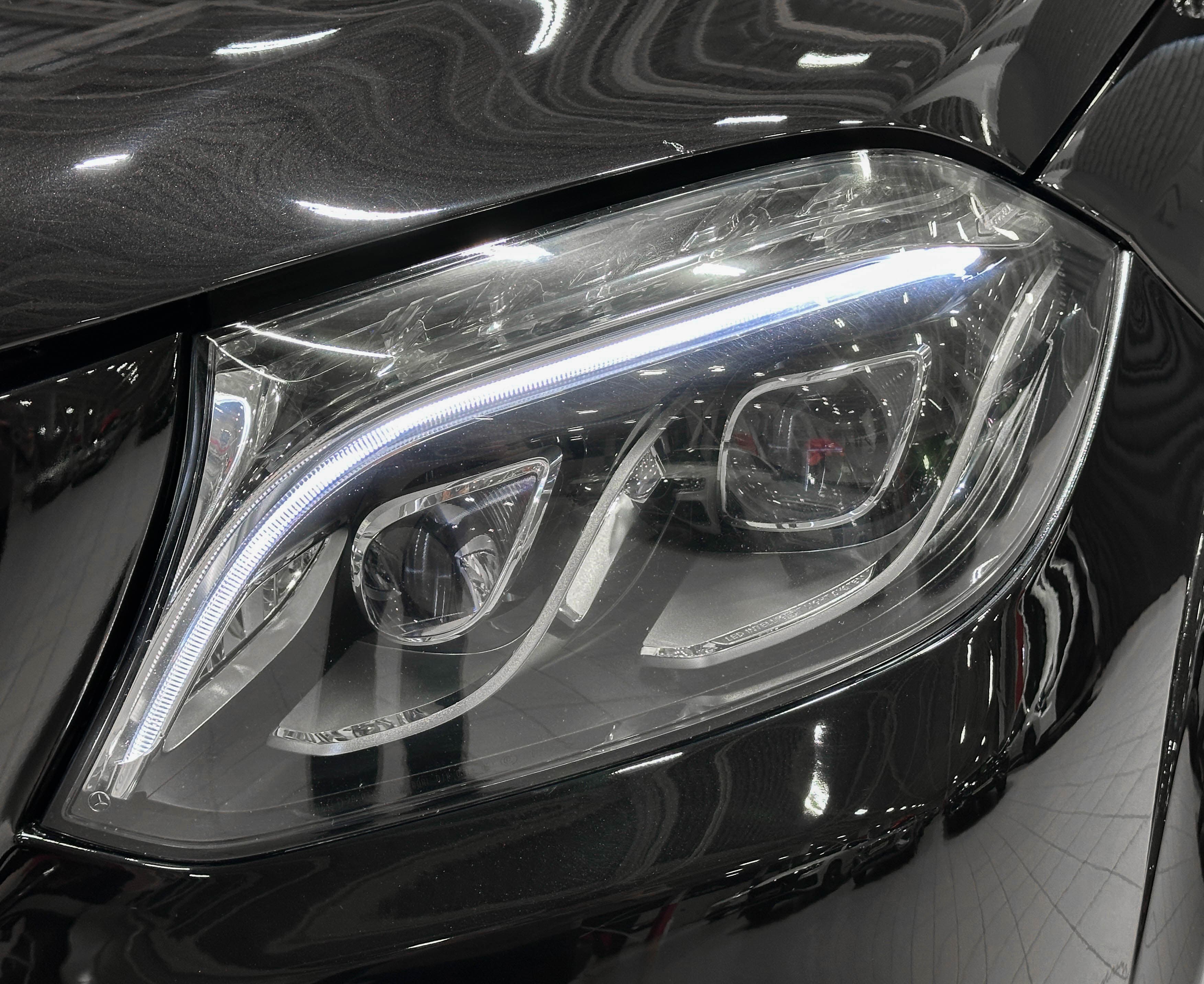 Mercedes-Benz GLS 400 4MATIC - 4